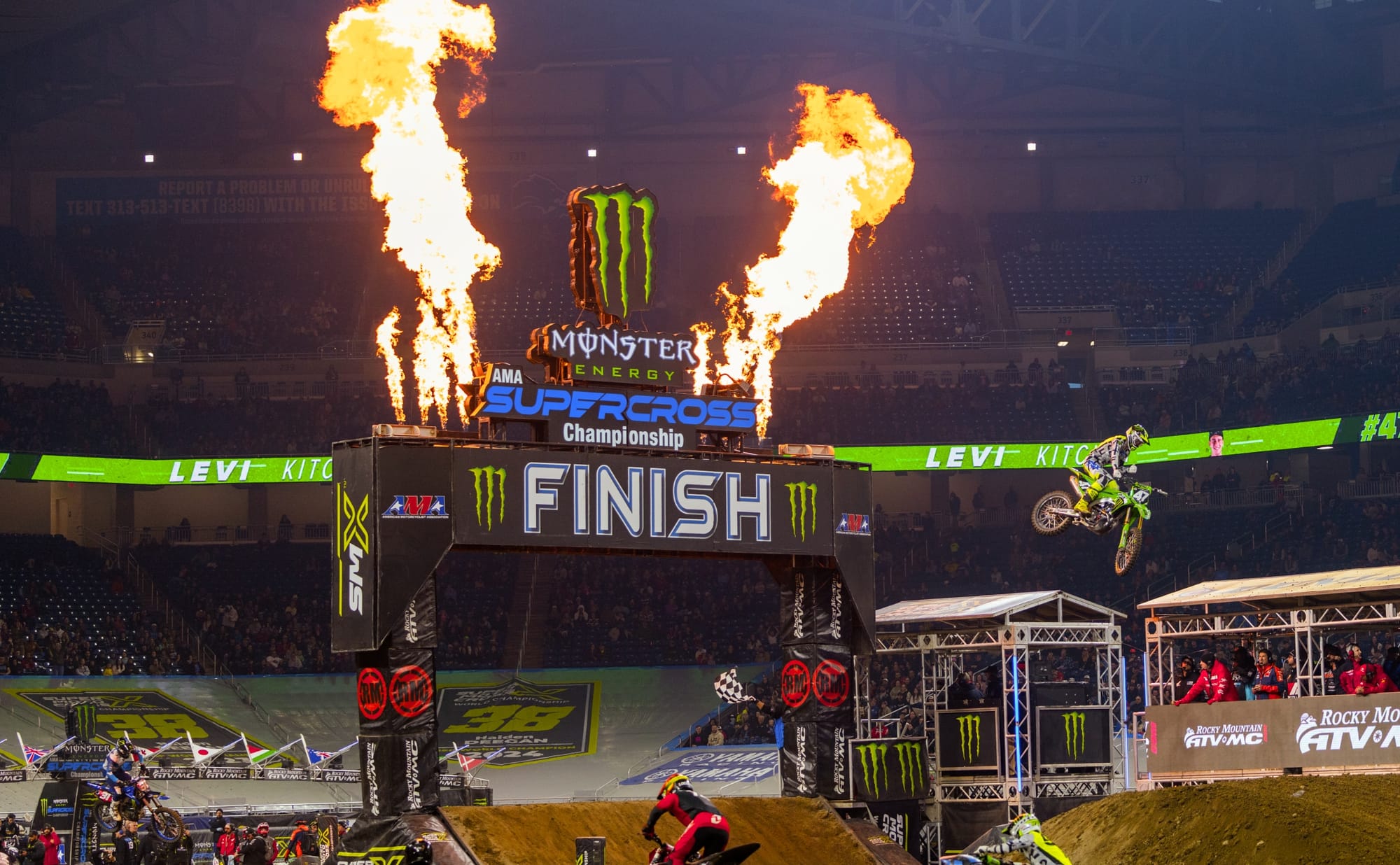Levi Kitchen wins 2025 Supercross in Detroit