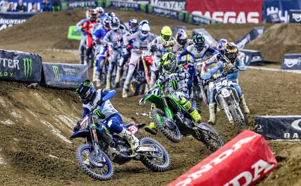 Max Anstie leads 2025 Detroit Supercross staggered restart from Levi Kitchen